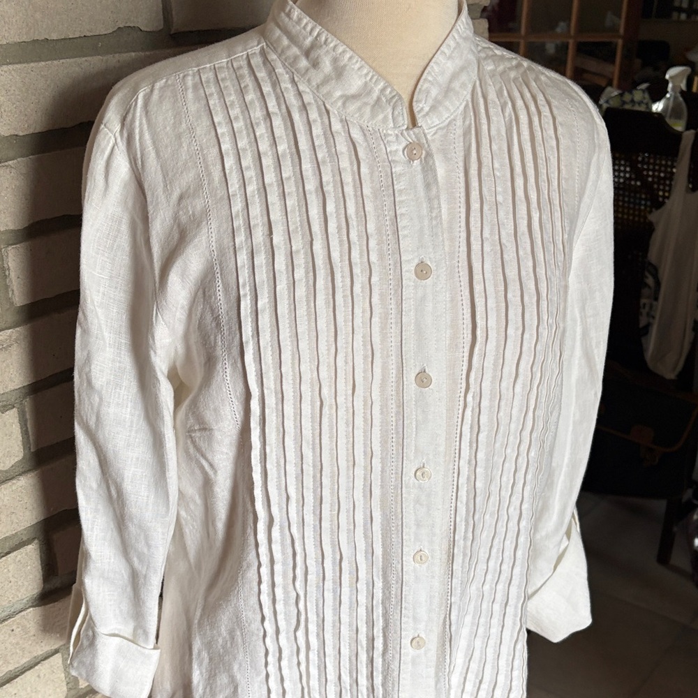 JM Collection White Linen Pintuck Button-Front Blouse